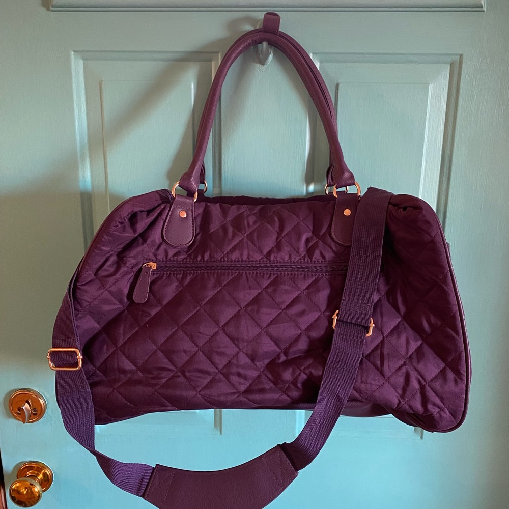Purple quilted weekend bag. Like new condition
